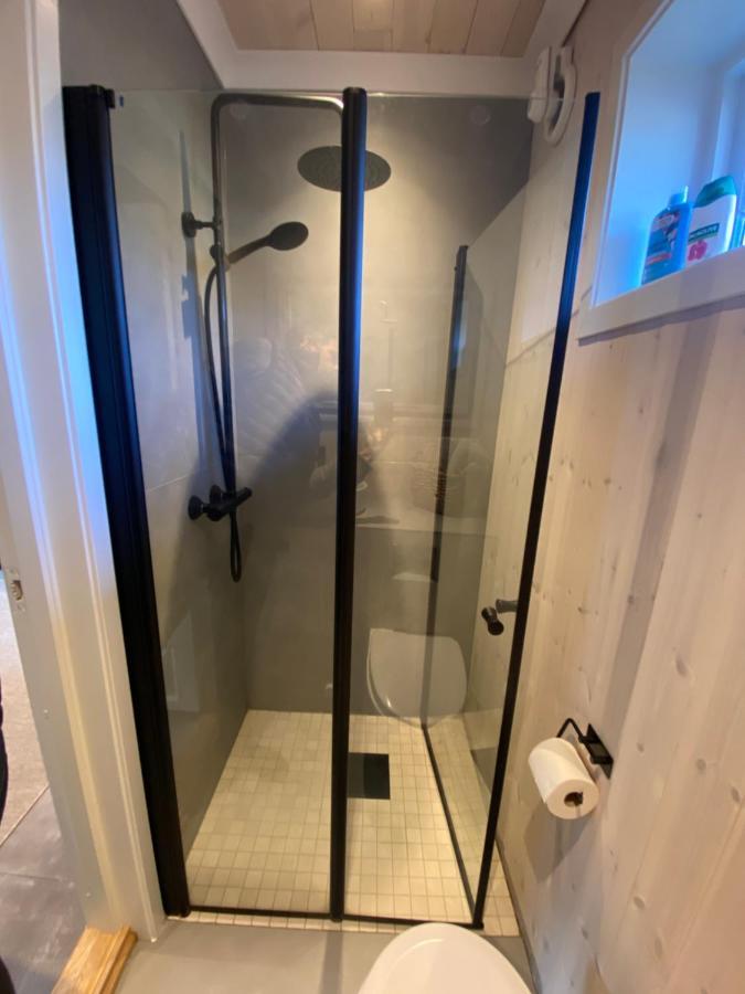 Guesthouse - Near City Center- Parking Available ซานเดฟยอร์ด ภายนอก รูปภาพ